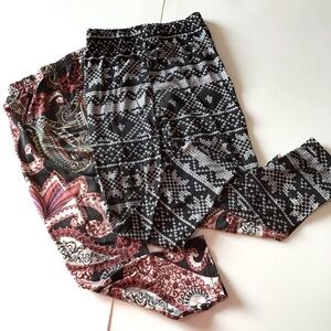 Dreamstar Leggings Girls M 5/6 Lot of 2 Paisley Black Orange Purple Nordic Soft